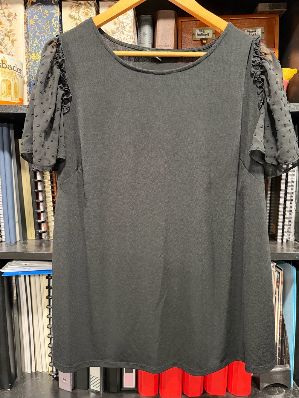 Adrianna Papell Black Puff Sleeve Tunic Top